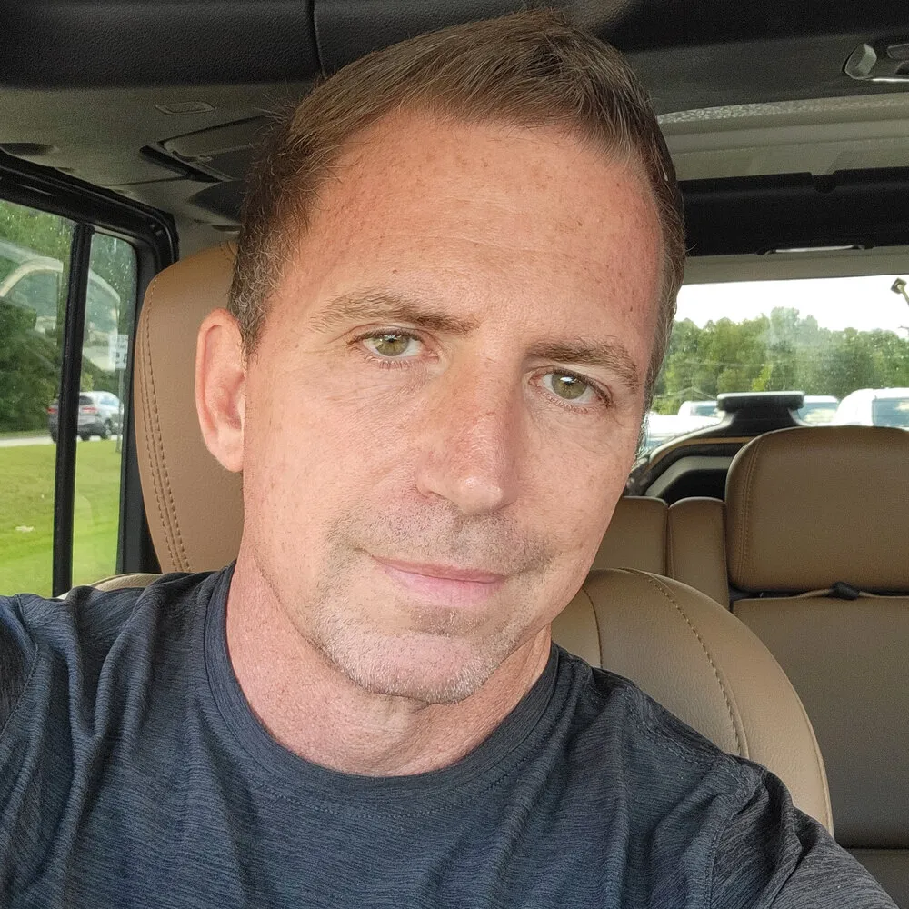 Cliente Carlos Hench